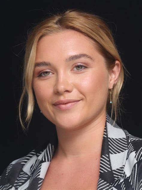 florence pugh height in feet|Florence Pugh Bio, Actress, Age, Family, Husband, Net Worth